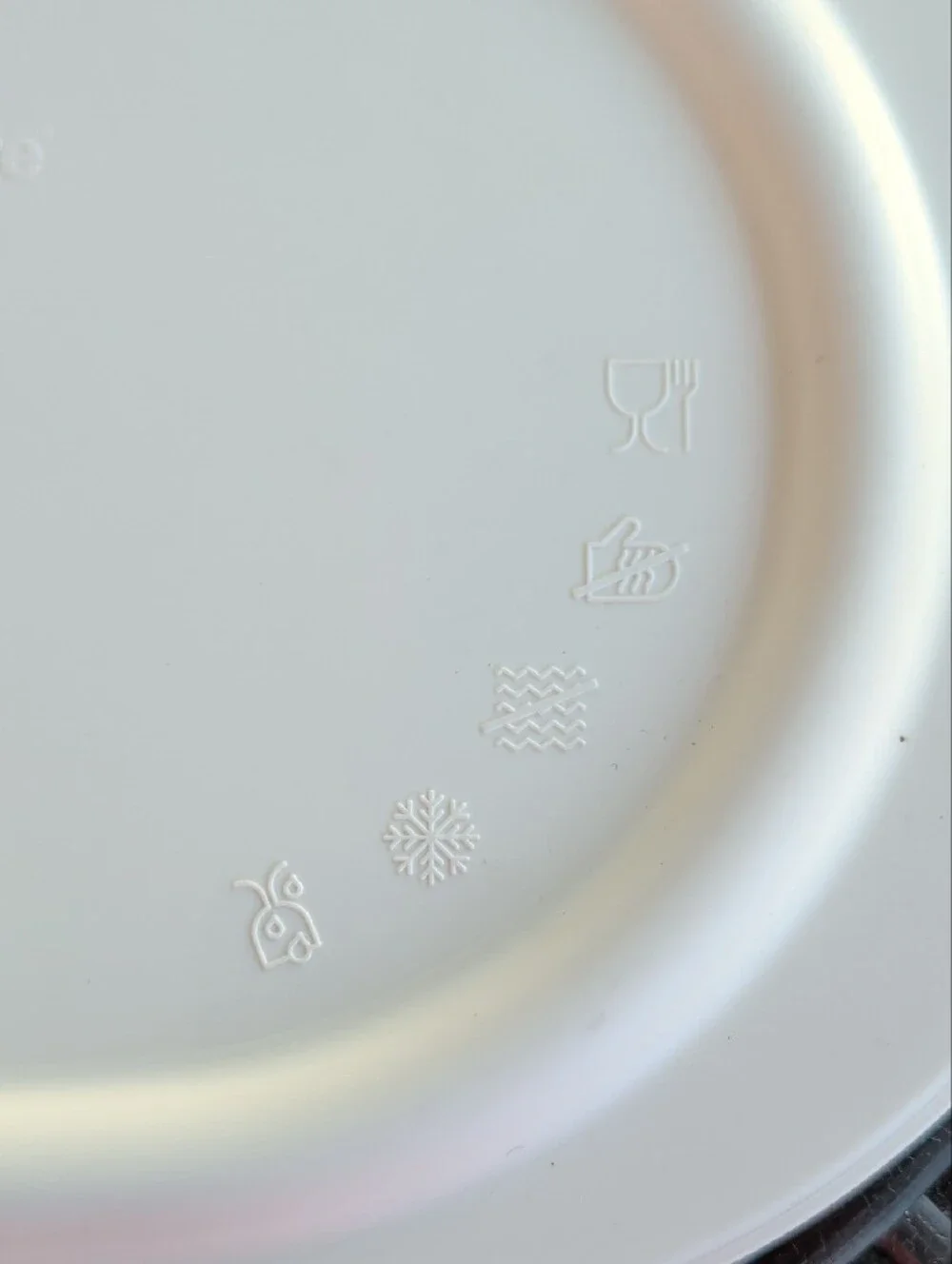 NWOT Tupperware OvenWorks 3 Quart Oval